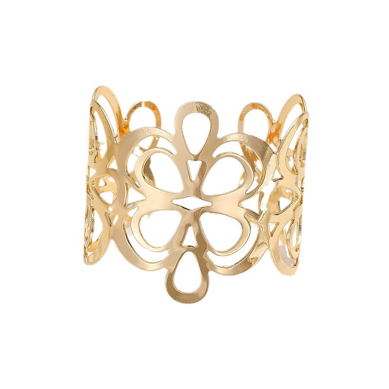 Women's Bracelet with Artistic Flower Design Nin Boutique