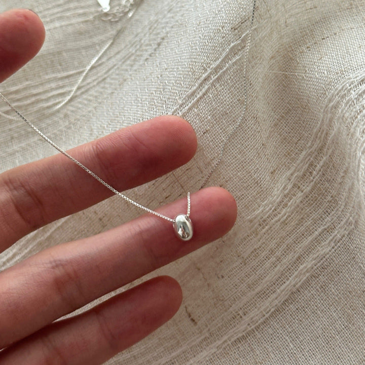 Women's necklace with elegant pearl design and fine silver chain Nin Boutique