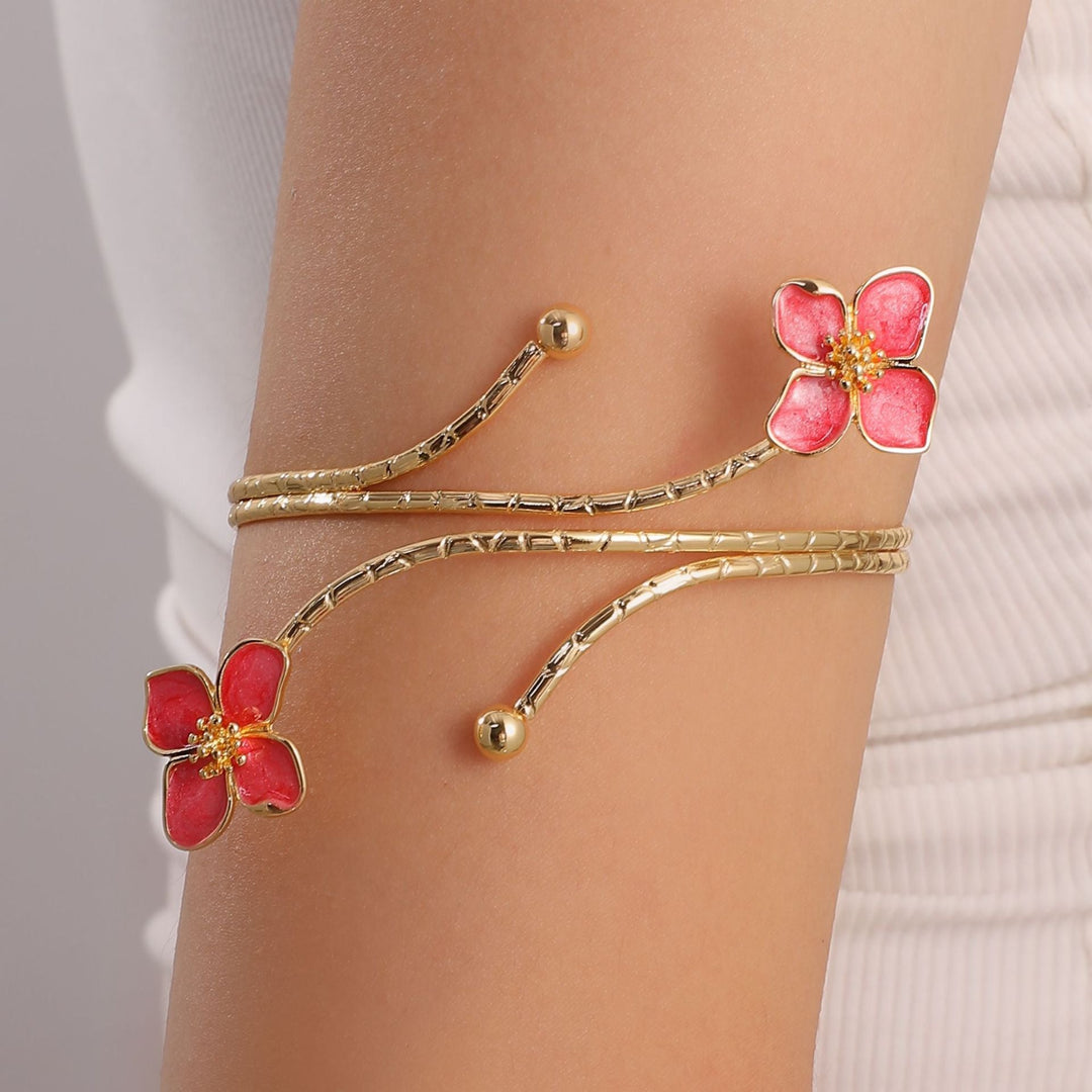 Women's bangle with magnificent floral design Nin Boutique