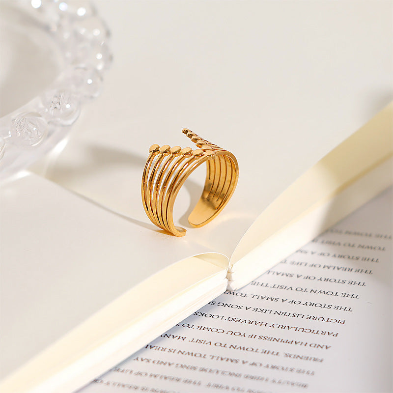 Ladies Ring in elegant crocodile design Nin Boutique