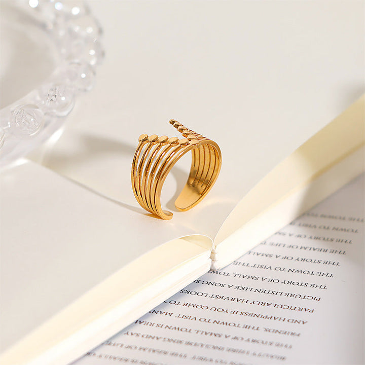 Ladies Ring in elegant crocodile design Nin Boutique