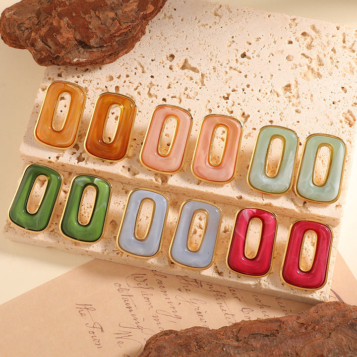 Ladies stud earrings in a modern rectangular design Nin Boutique