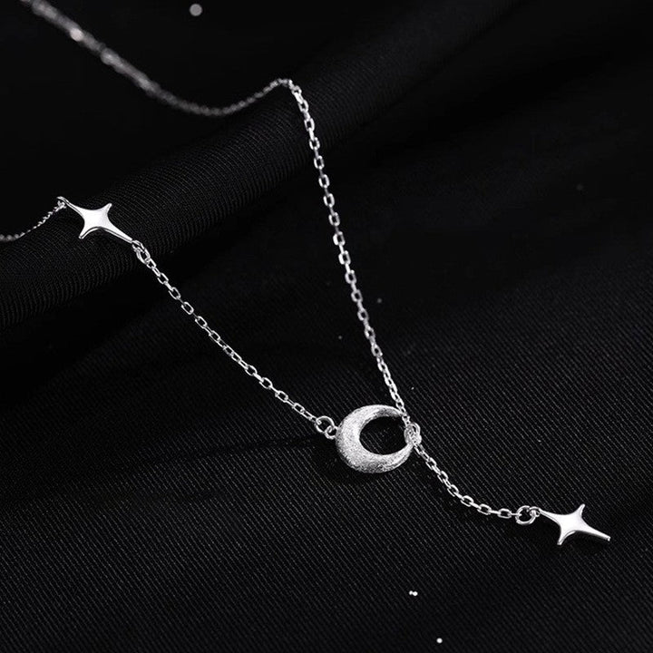 Women's Necklace with Attractive Moon and Star Pendant Nin Boutique