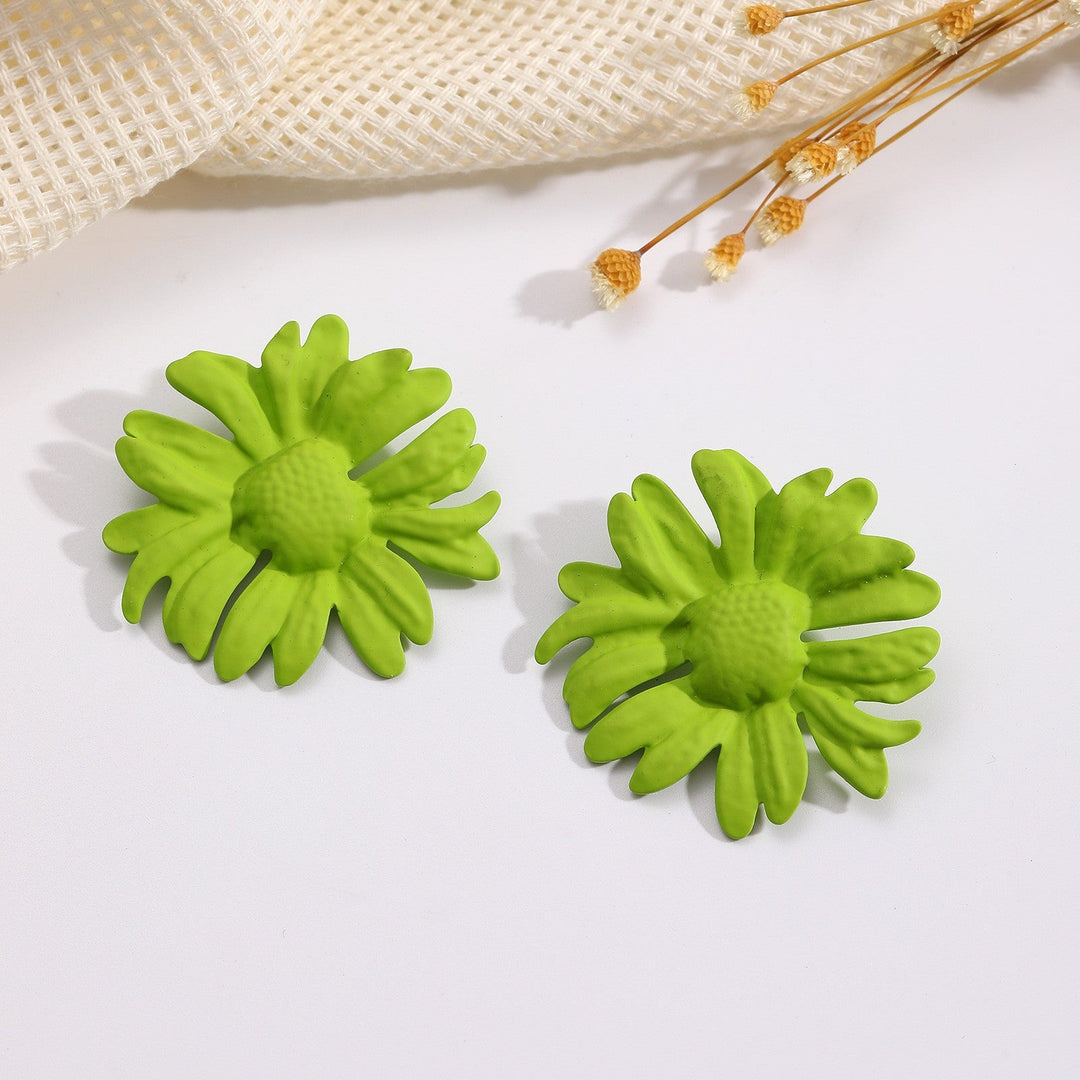 Women’s earrings in floral design Nin Boutique
