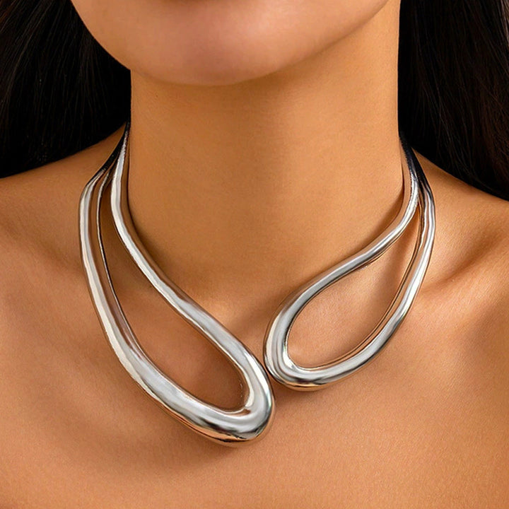 Women Open Cuff Bracelet with Modern, Flowing Design Nin Boutique
