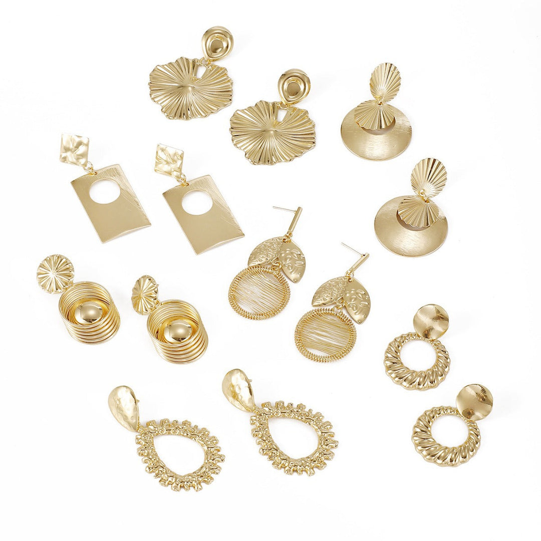 Women's earrings in a modern, geometric design Nin Boutique
