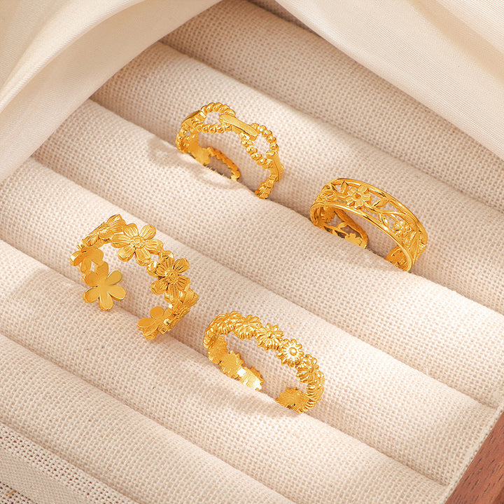 Ladies Ring with Curved Design Nin Boutique
