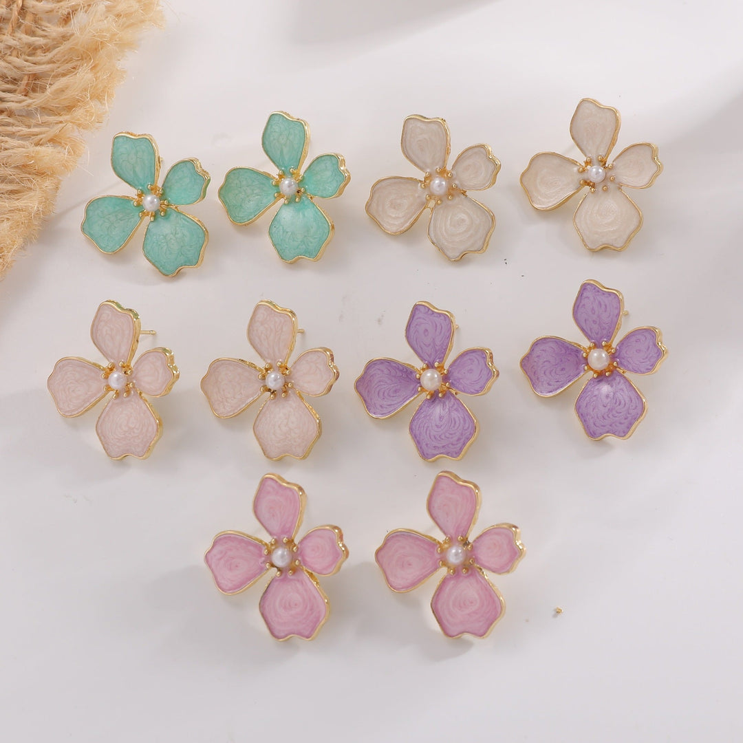 Women earrings in artistic orchid design Nin Boutique