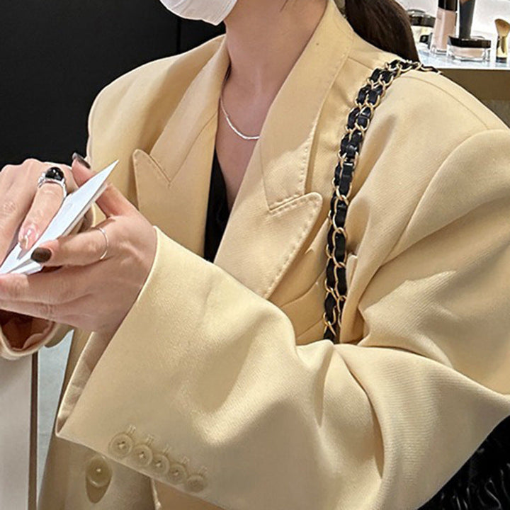 Ladies Minimalist Necklace in Elegant Wave Design Nin Boutique