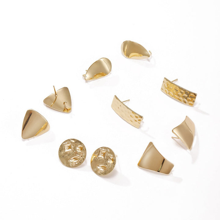 Women's earrings with modern, geometric triangle design Nin Boutique