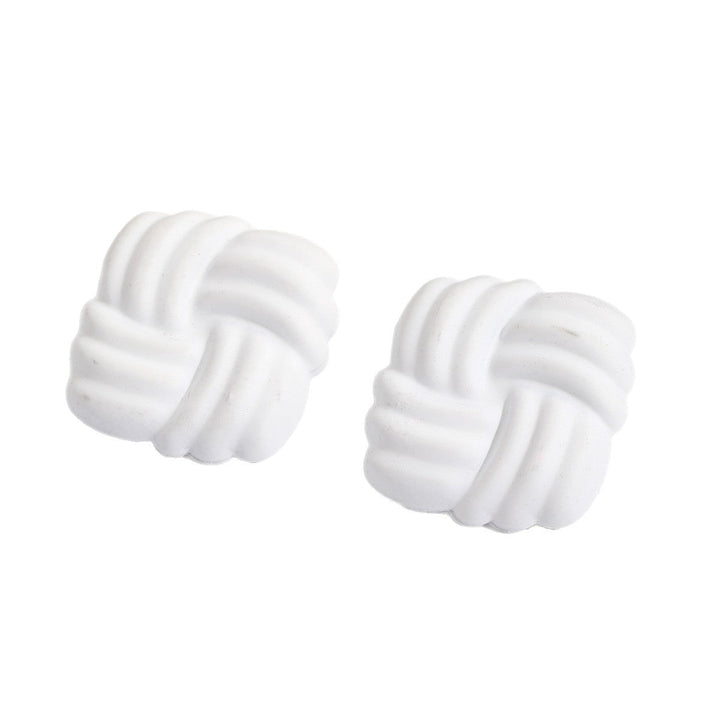 Women’s earrings in creative knot design Nin Boutique