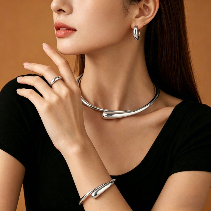 Ladies Open Cuff Bracelet with Elegant, Sculptural Design Nin Boutique