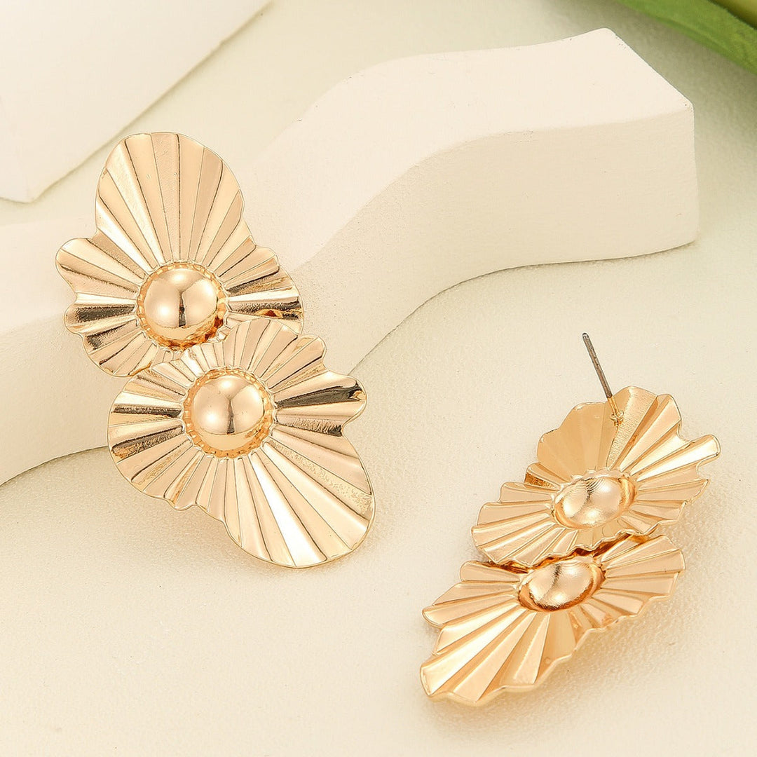 Women's Earrings with Artistic Fold Design Nin Boutique