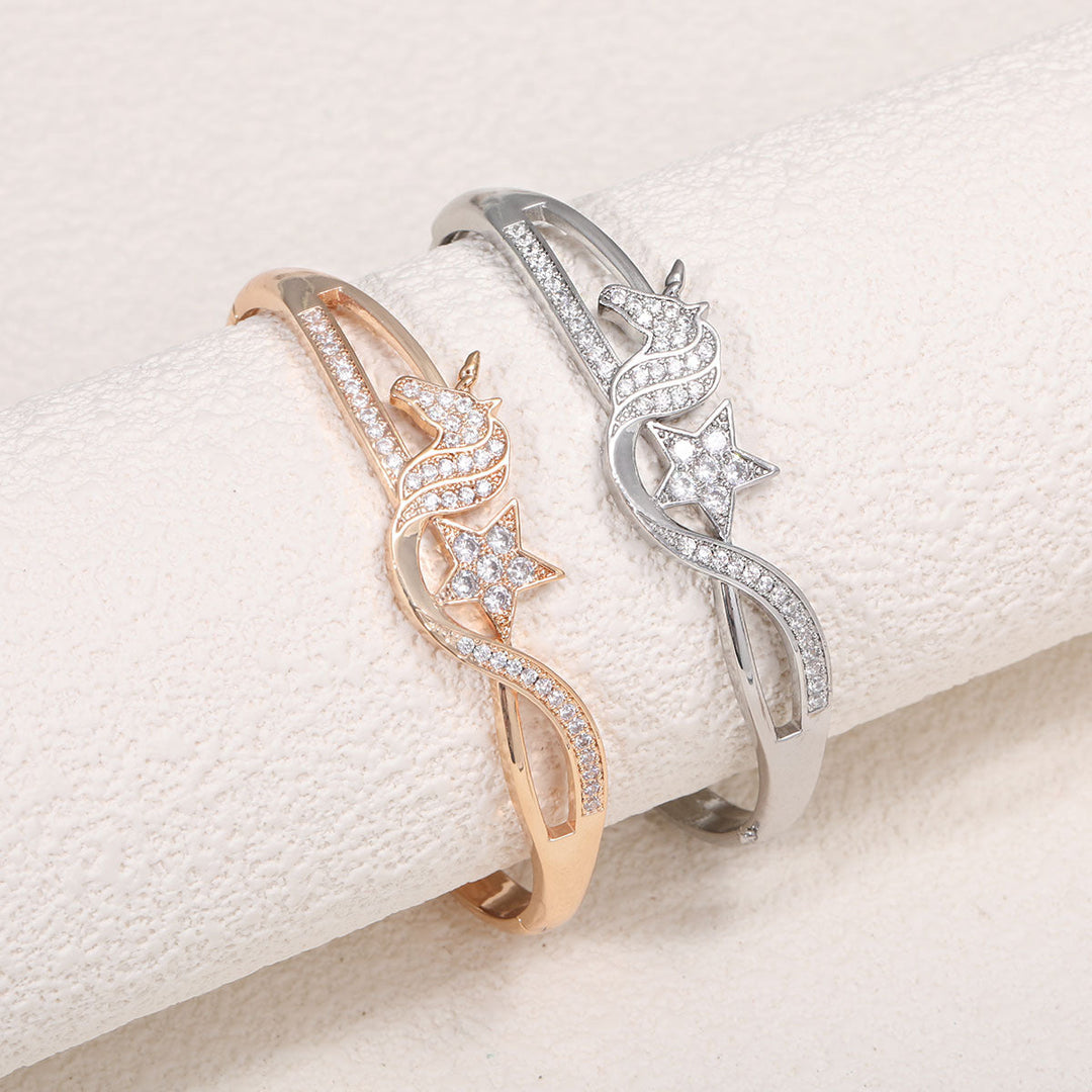 Women's bangle with artistic infinity symbol and sparkling zirconia Nin Boutique