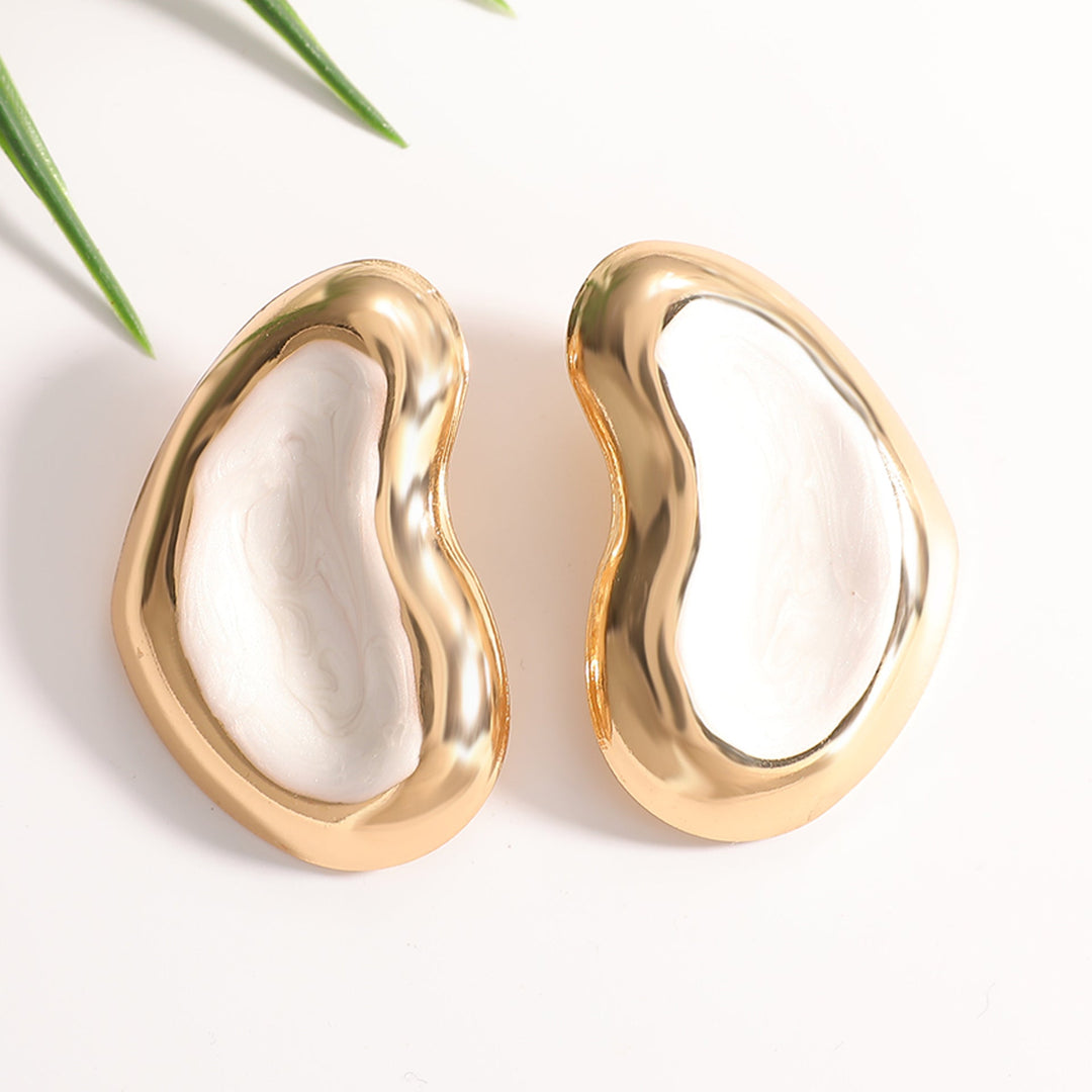 Women's earrings in artistic, organic design Nin Boutique