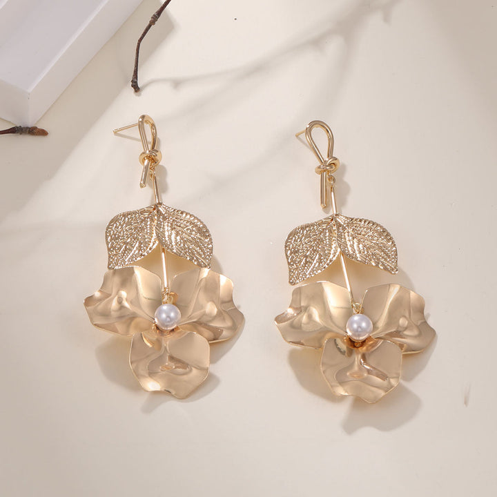 Women's earrings in elegant flower design Nin Boutique