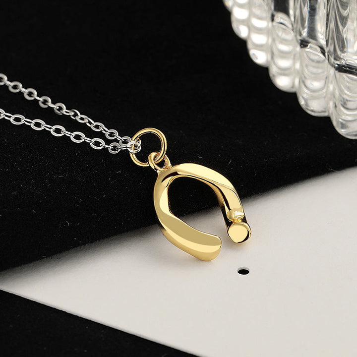 Ladies necklace with filigree lucky charm pendant Nin Boutique