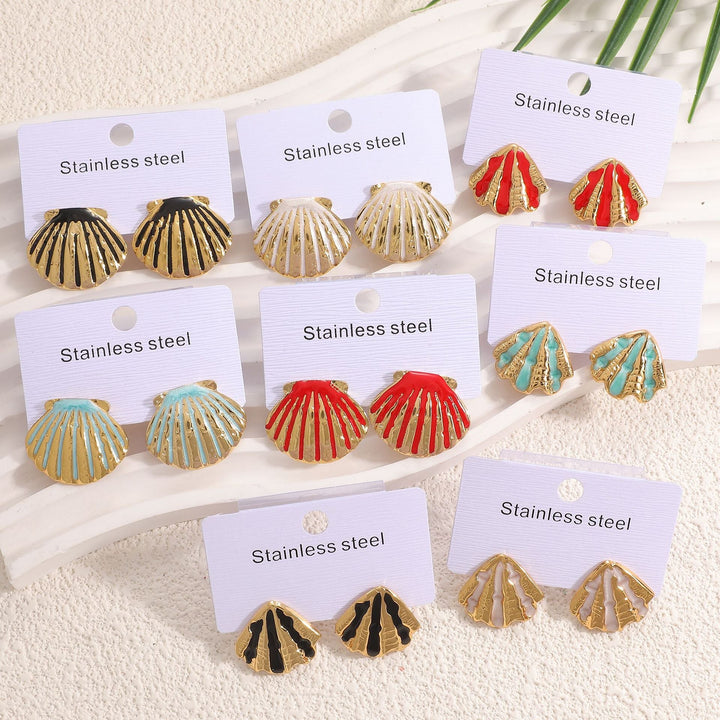 Ladies earrings in exclusive shell design Nin Boutique
