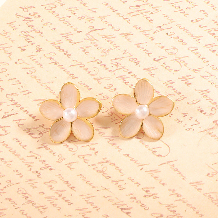 Women’s earrings with ornate floral pattern Nin Boutique