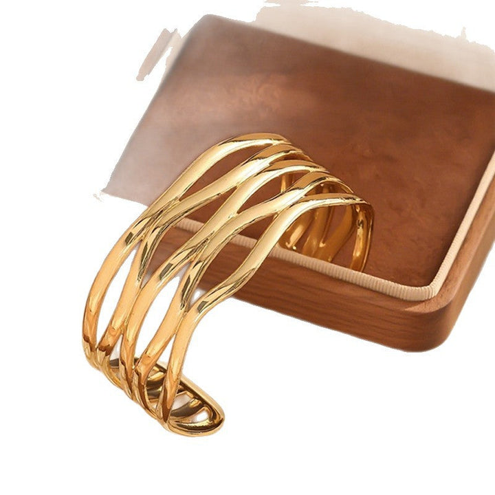 Women's Open Bangle with Elegant, Curved Design Nin Boutique 1784077121