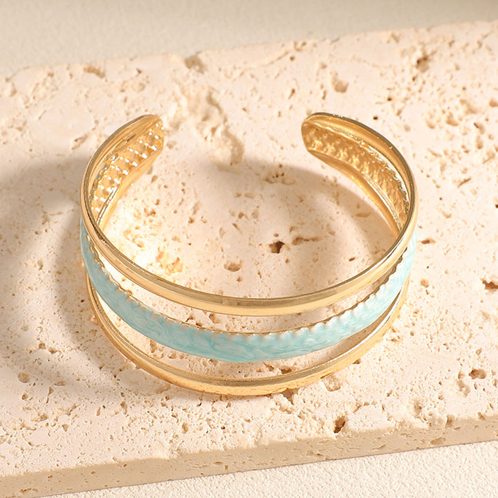 Women's Open Bangle with Artistic Relief Design Nin Boutique