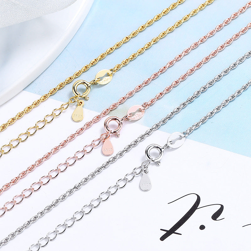 Ladies delicate necklace with adjustable clasp Nin Boutique