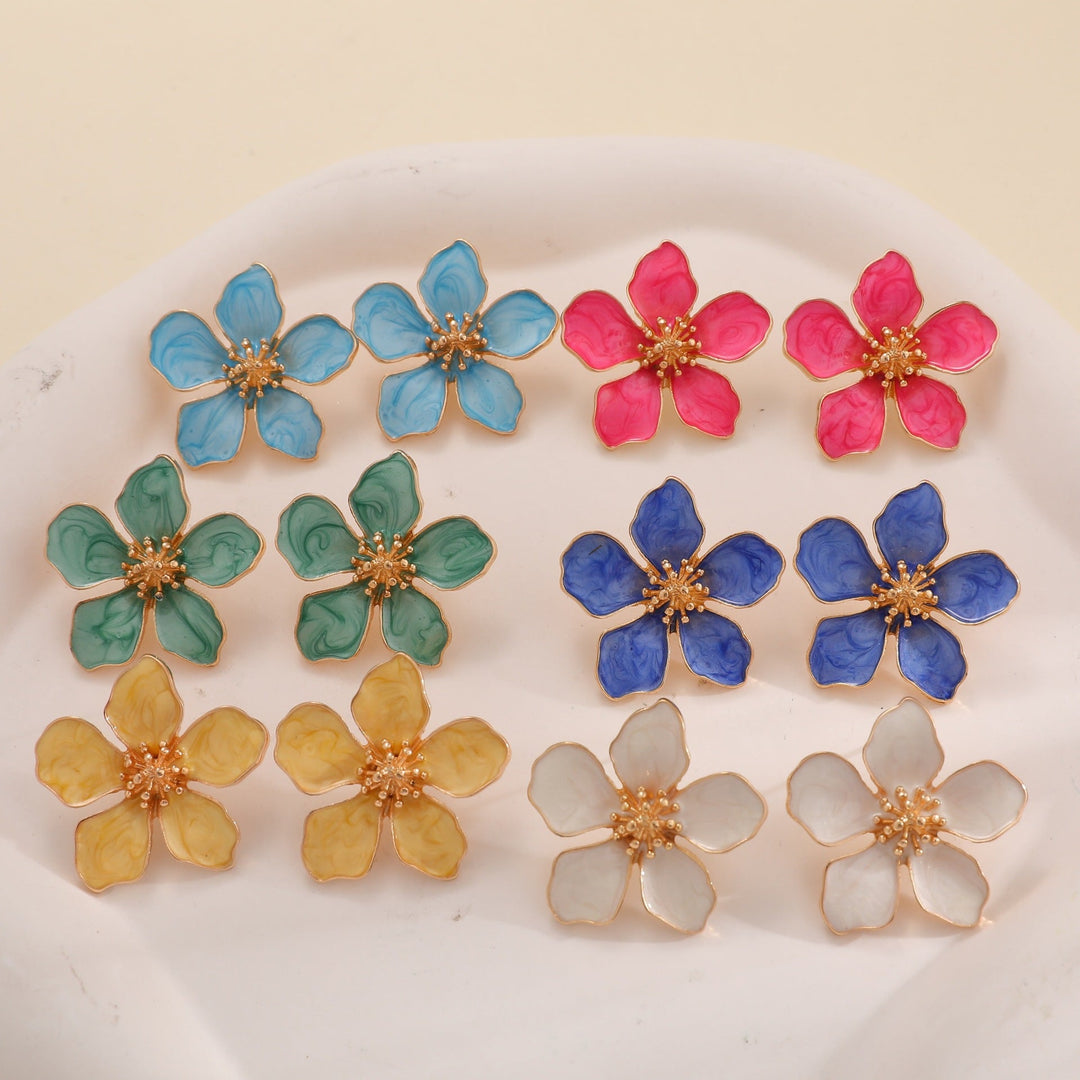 Ladies Earrings in Artistic Flower Style Nin Boutique