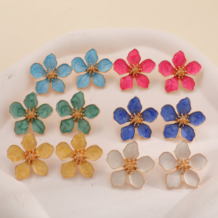Ladies Earrings in Artistic Flower Style Nin Boutique