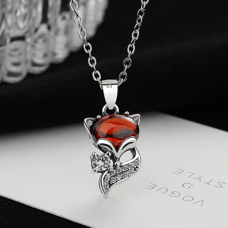 Women's pendant necklace with intricate fox design Nin Boutique