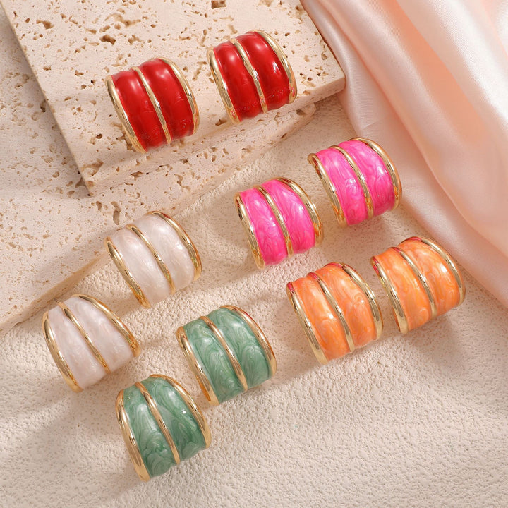 Women’s earrings in modern, textured design Nin Boutique